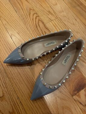New! Valentino Dupe/ Patent Pointed-Toe Flats - Light Grey-Size US7.5